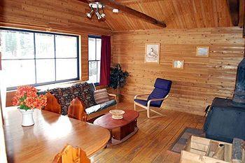Beaver Lake Mountain Resort Келоуна Экстерьер фото